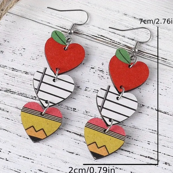 🩷5/$15🩷 Back to School fashion earrings - Picture 3 of 3
